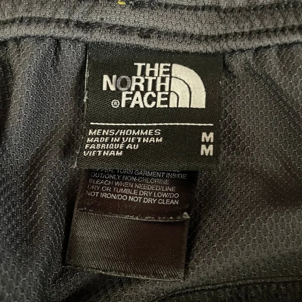 The North Face Running Shorts Mens Medium Black Gray Pockets Drawstring